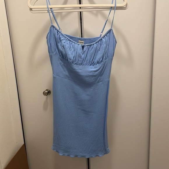 Blue aritzia dress. Stretchy - Picture 3 of 3